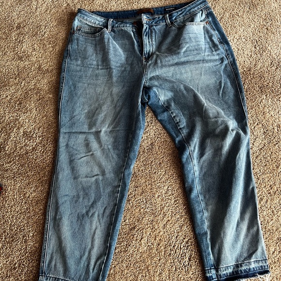 Judy Blue Other - Faded Judy Blue Boyfriend Fit Mid Rise Rigid Magic Frayed Hem Jeans